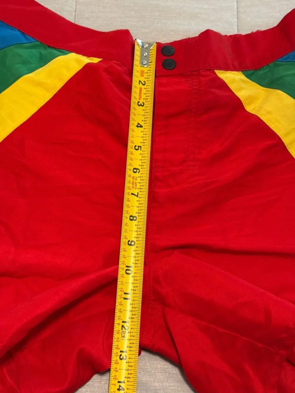 Chubbies Mens Red Yellow Green Retro Swim Trunks Board Shorts Medium M
